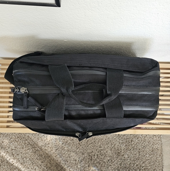 The Pakt Bag - 35L One v1 Travel Duffel Bag - Black Water-Resistant - Picture 4 of 15